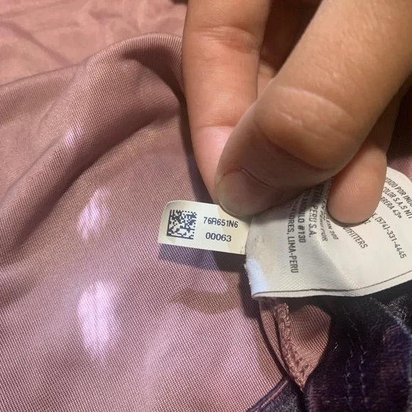 23. American Eagle Ombre Colored Top Size XL - Picture 10 of 12